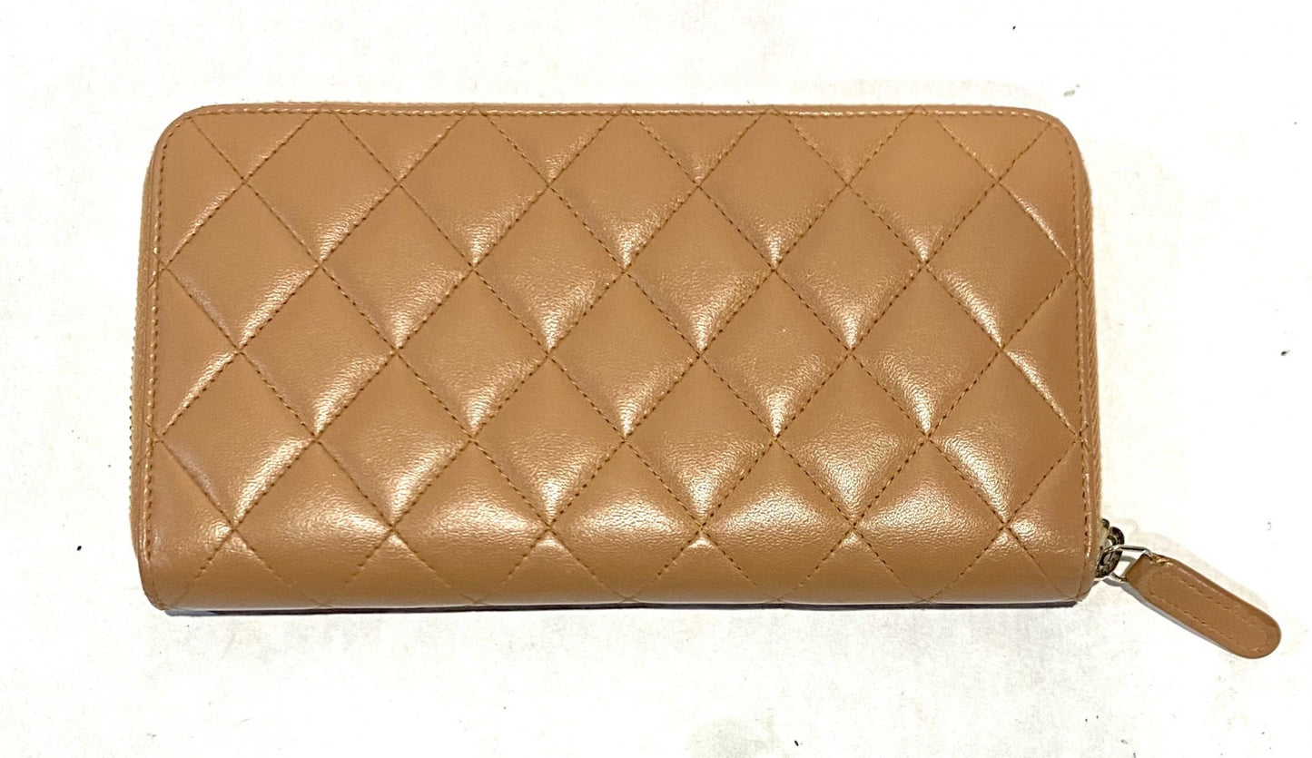 Chanel Brown Quilted Trendy Zip Around Wallet image 2