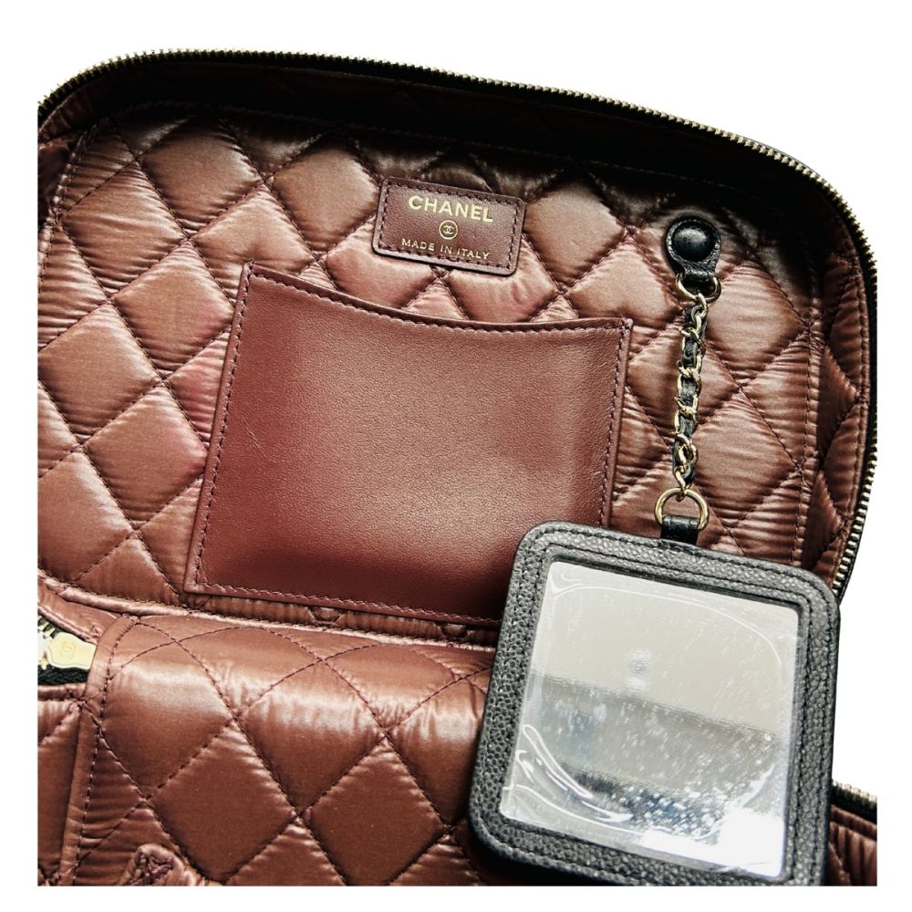 Chanel Quilted Vanity Case in Black Caviar Leather image 5