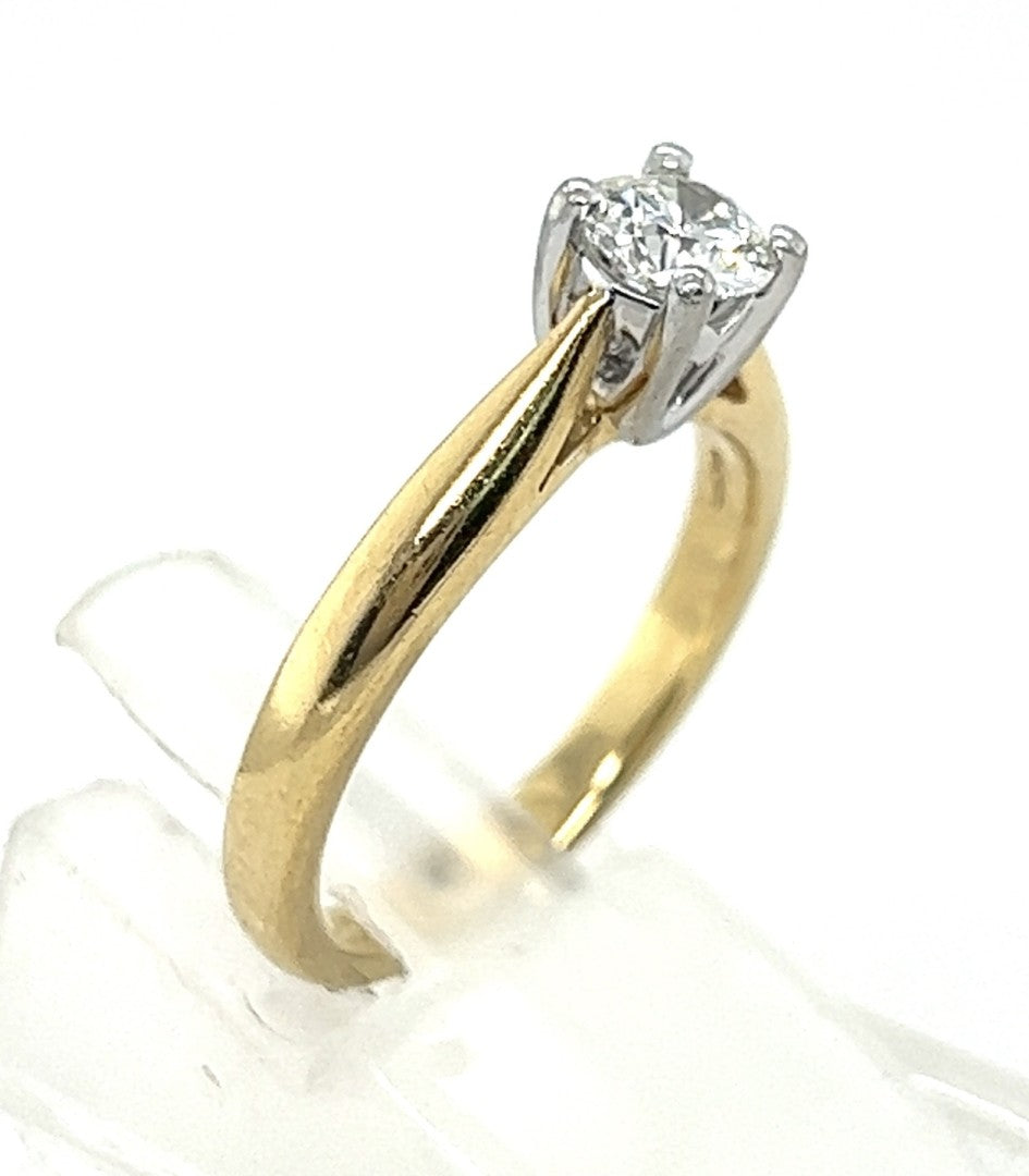 18ct Yellow Gold "Hearts on Fire" Solitaire Ring image 2