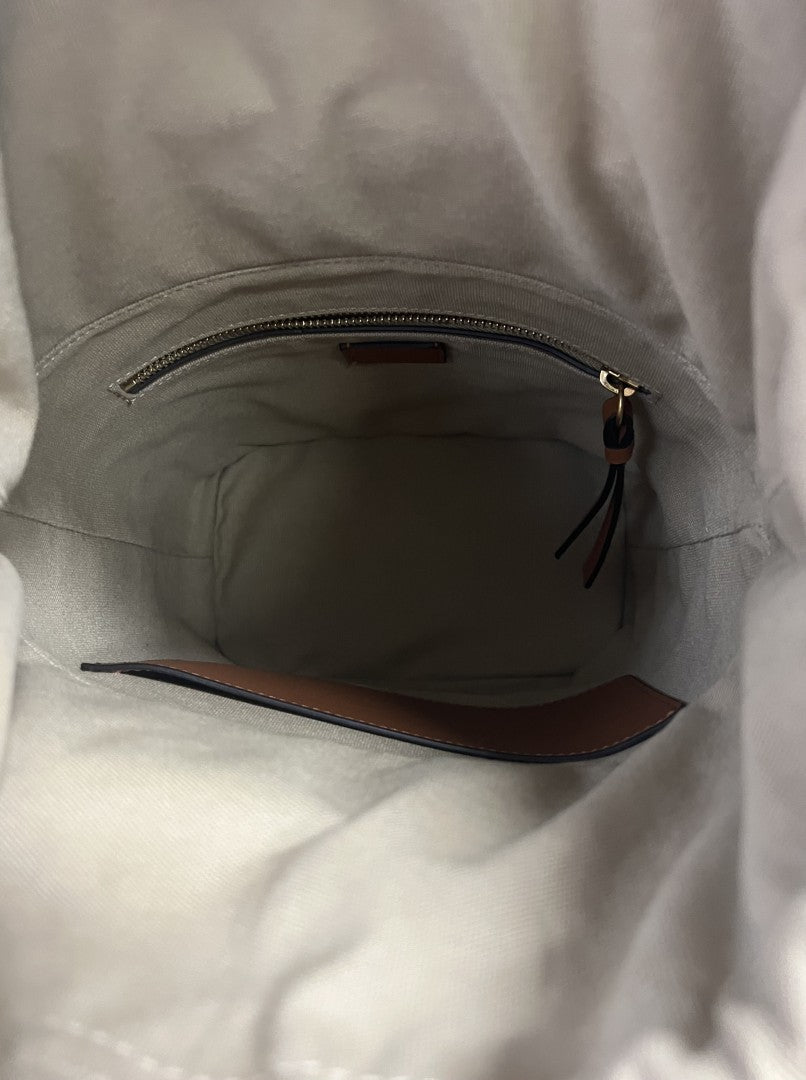 Chloe Roy Patent Leather Bucket Bag image 3