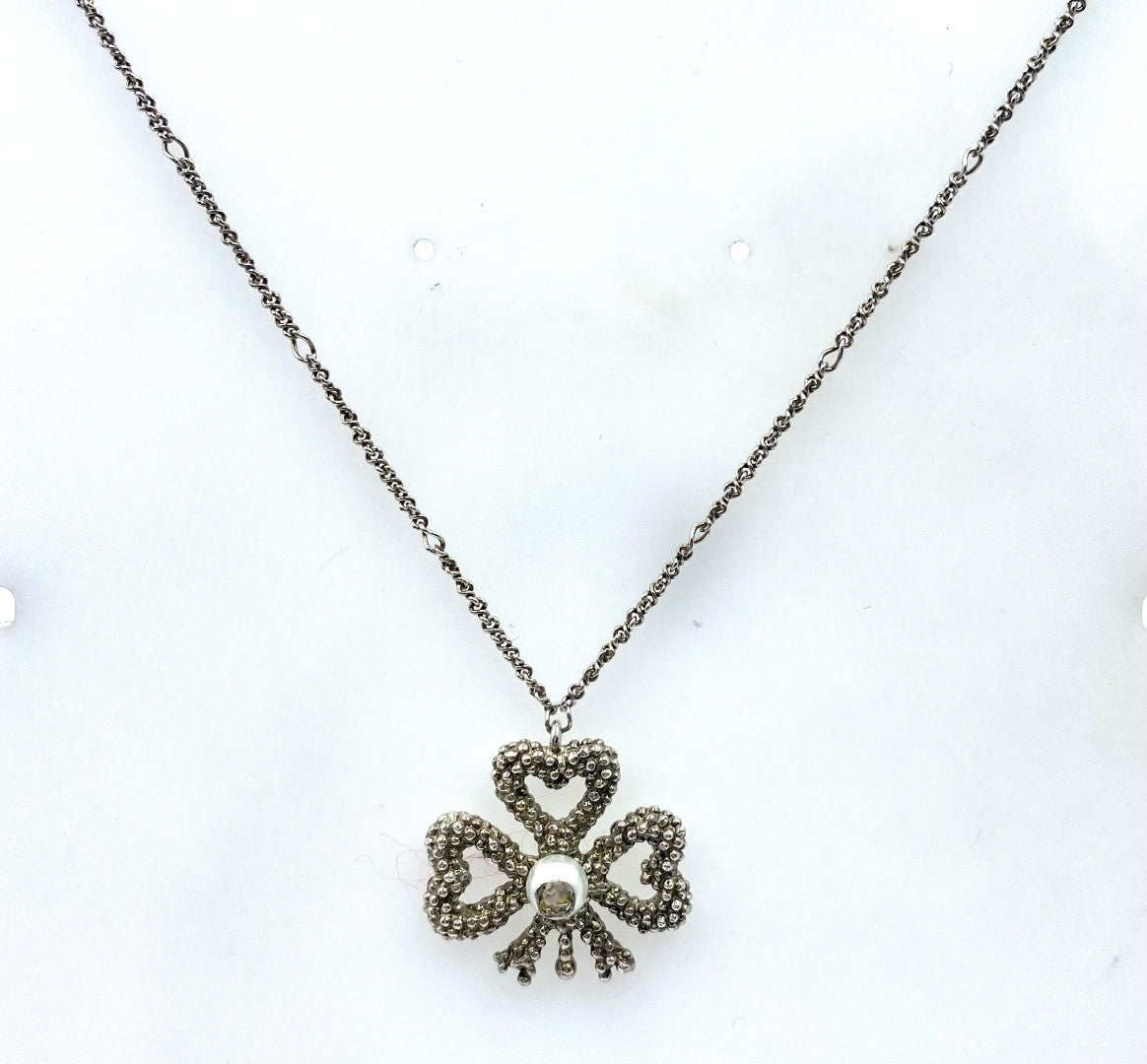 Gucci Aureco Sterling Silver Pearl Clover Pendant & Necklace image 2