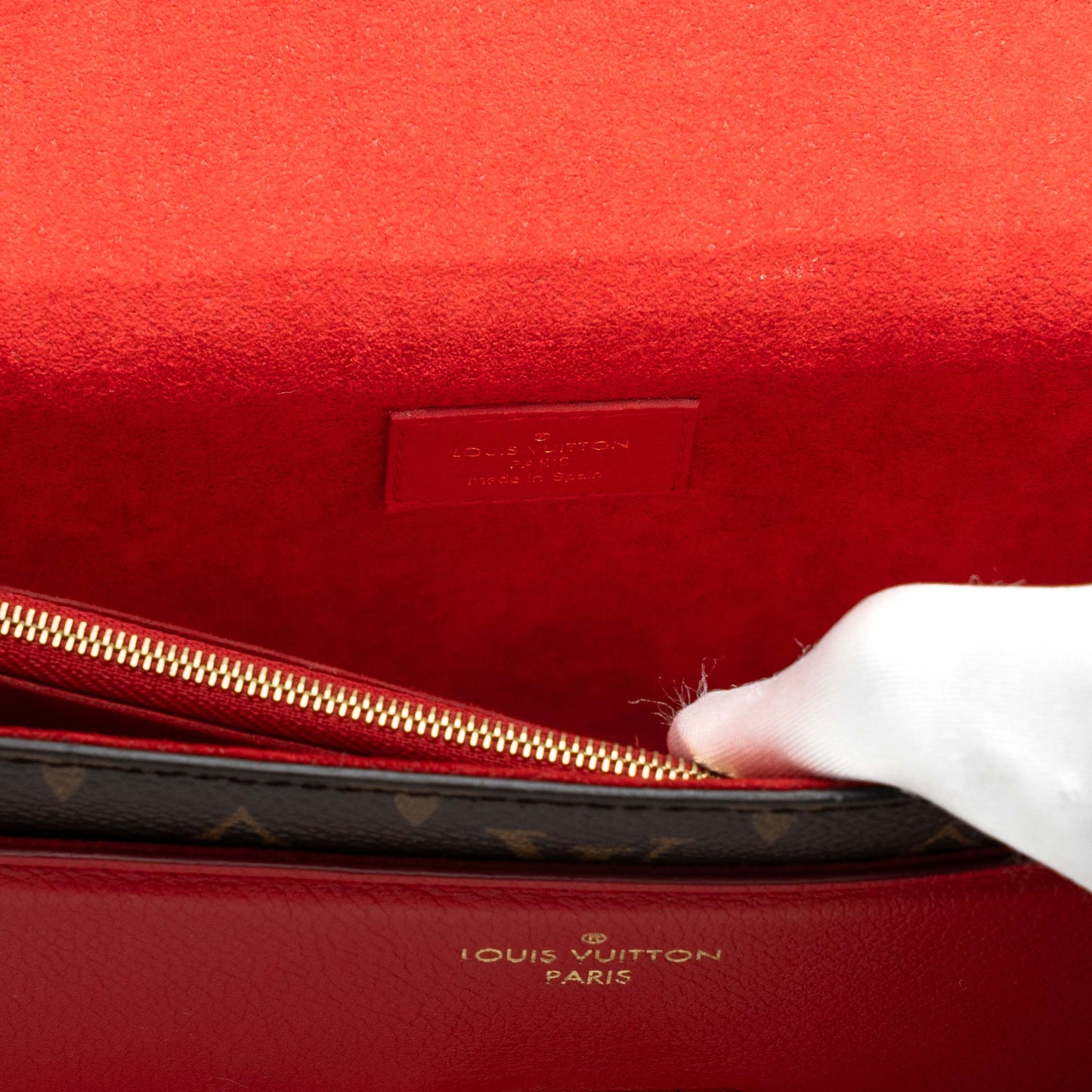 Louis Vuitton Victoire Monogram Chain Bag