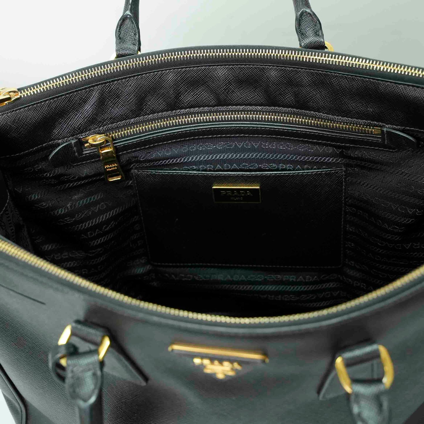 Prada Galleria Medium Tote Bag