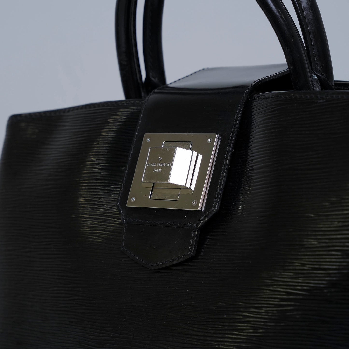 Louis Vuitton Mirabeau PM Bag