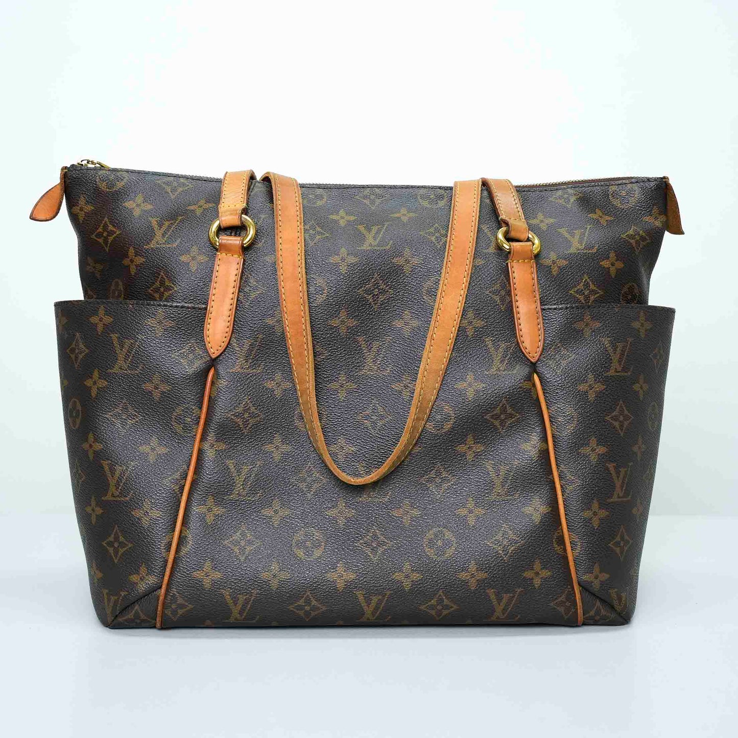 Louis Vuitton Totally MM Monogram Canvas Tote Bag