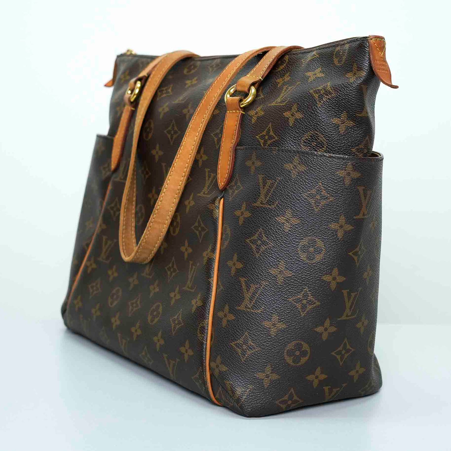 Louis Vuitton Totally MM Monogram Canvas Tote Bag