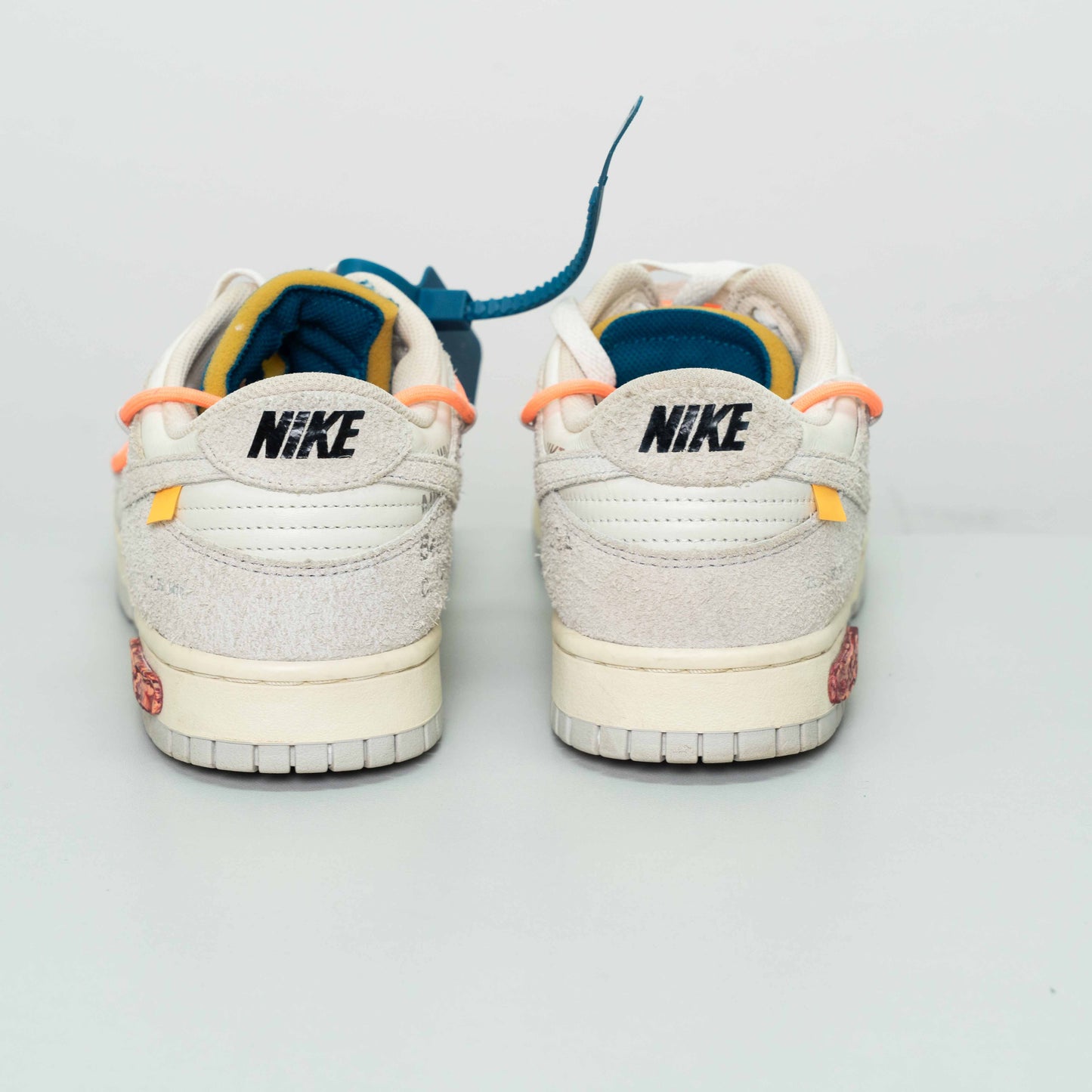 Nike Dunk Low Off-White Lot 19