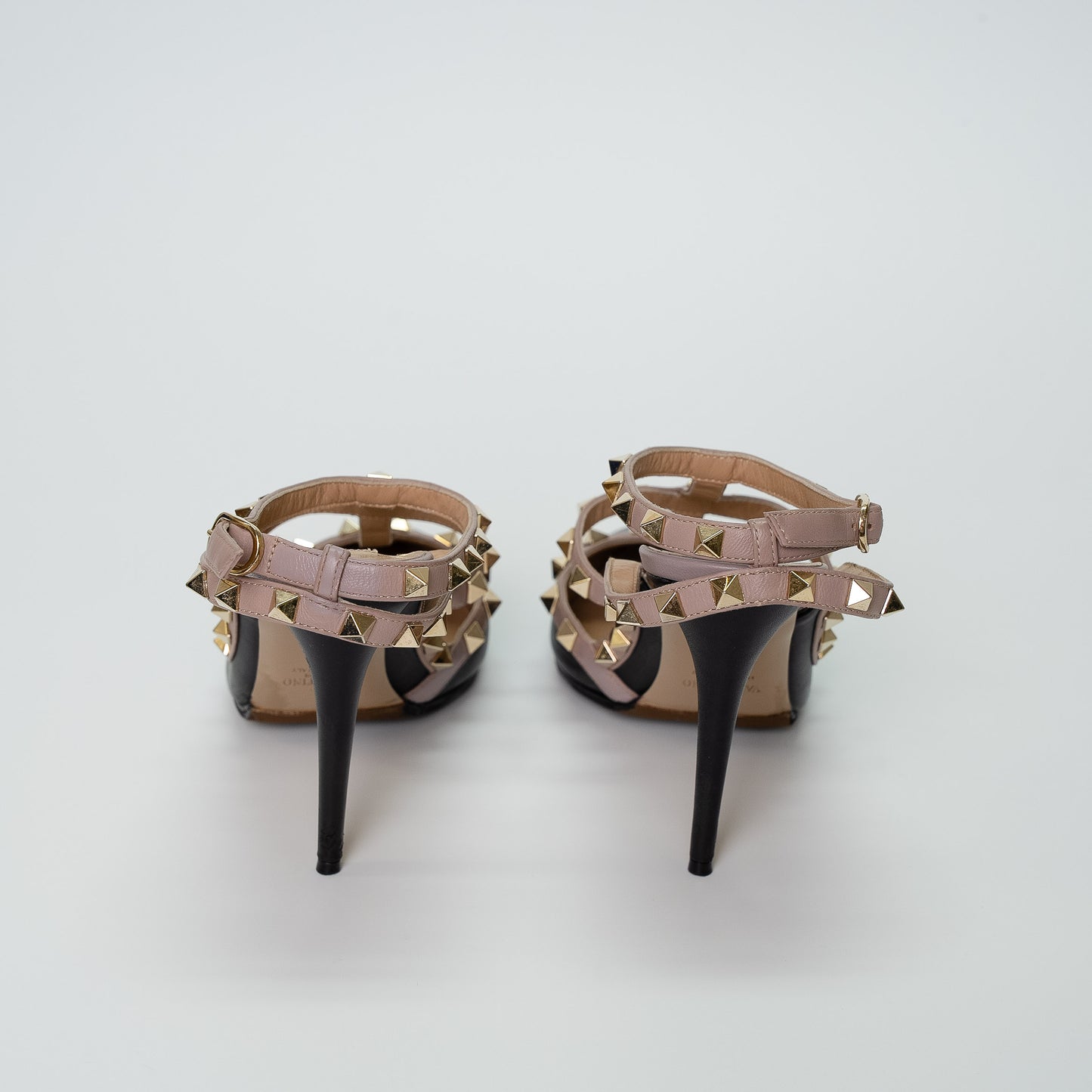 Valentino Garavani Rockstud Caged Pump Black & Poudre Leather