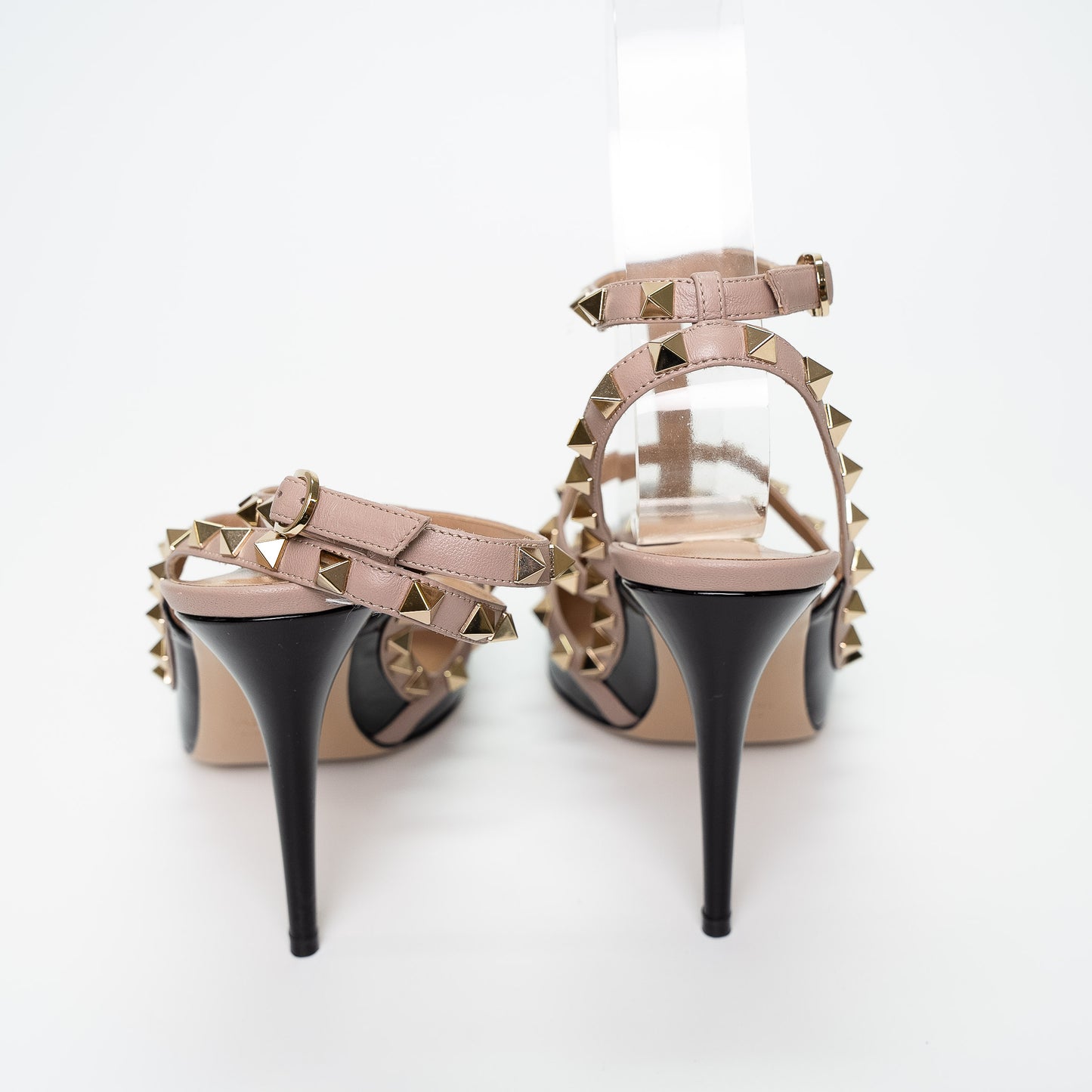 Valentino Garavani Rockstud Black & Poudre Pumps Shoes
