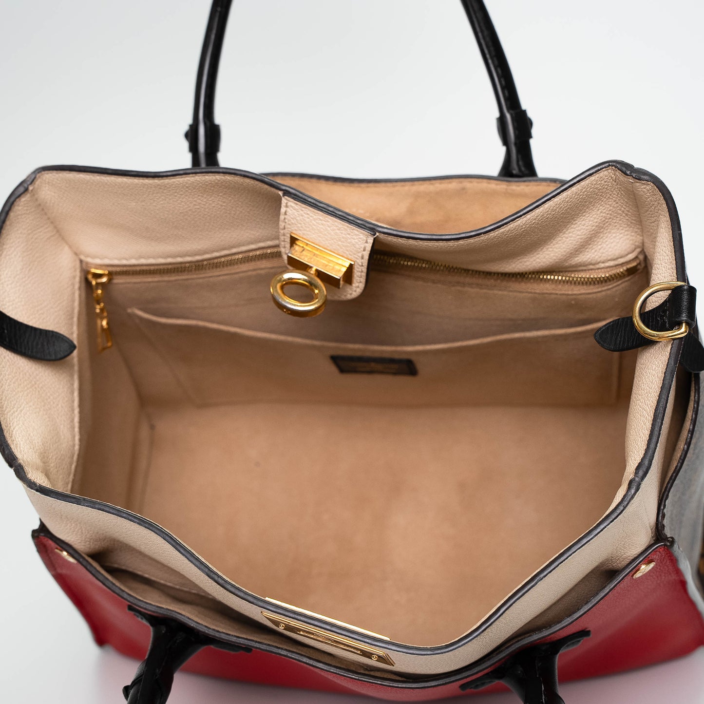 Louis Vuitton Montaigne MM Monogram Empreinte Handbag