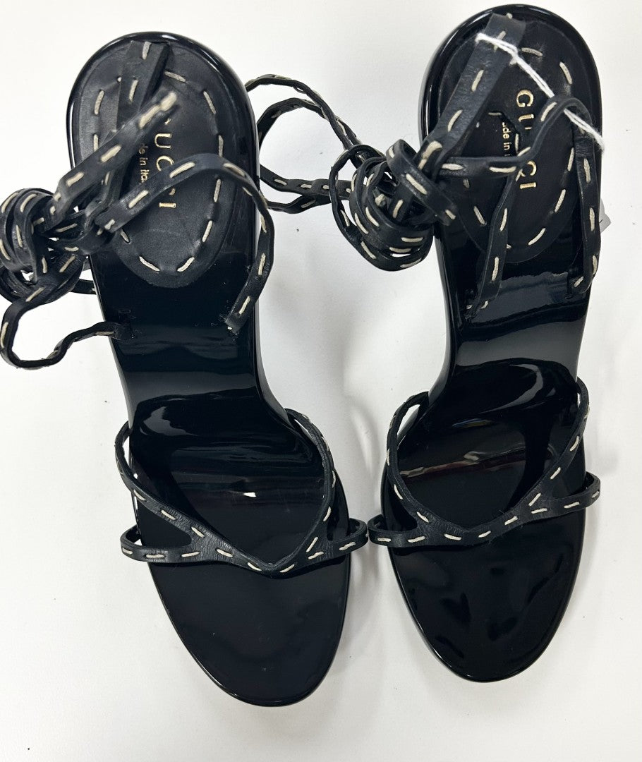 GUCCI BY TOM FORD 2002 RUNWAY BAMBOO SANDALS image 2