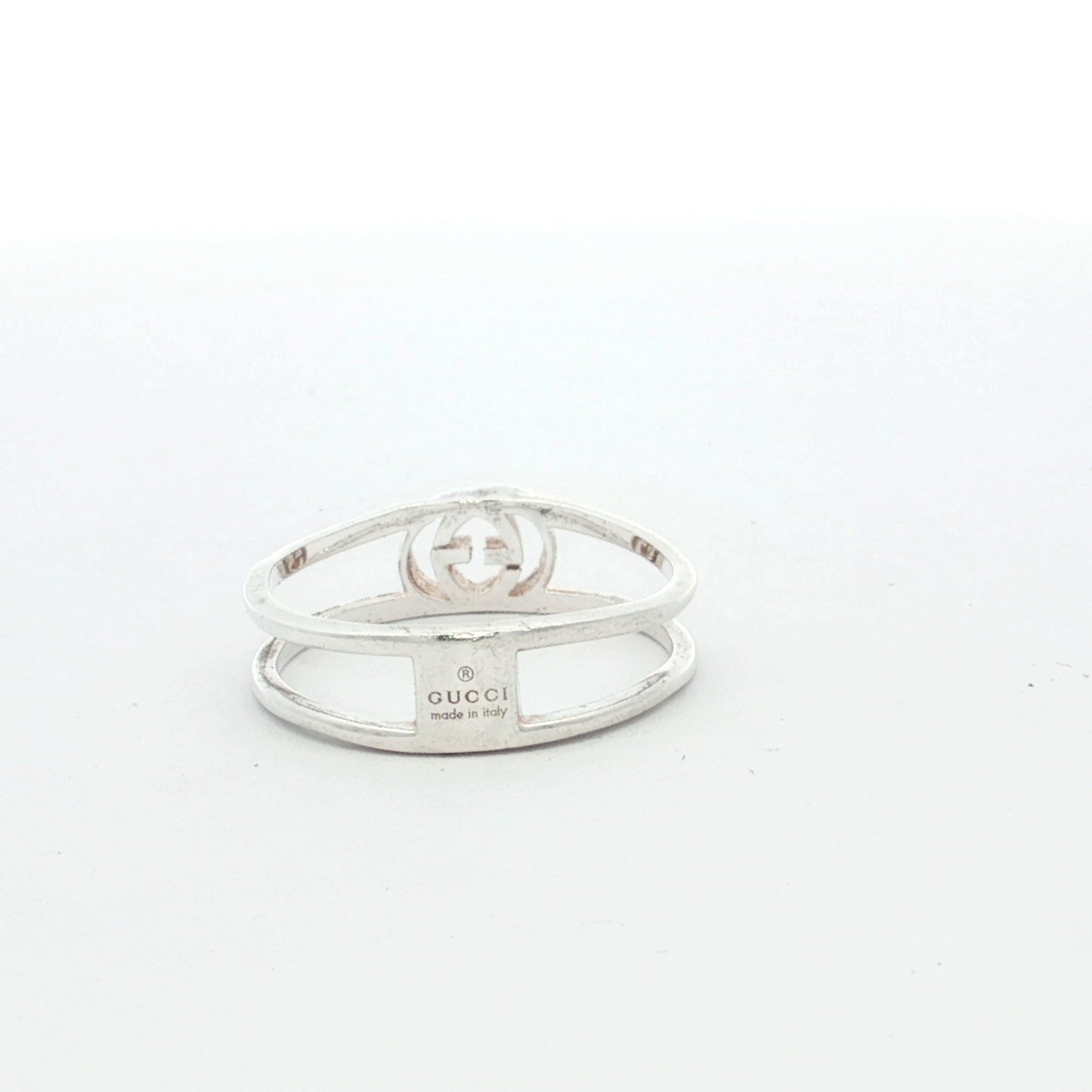 Gucci Interlocking G Silver Band Ring
