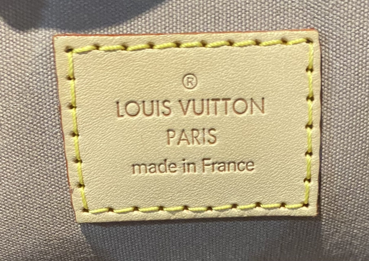 Louis Vuitton Beige Poudre Monogram Vernis Alma GM Handbag image 3