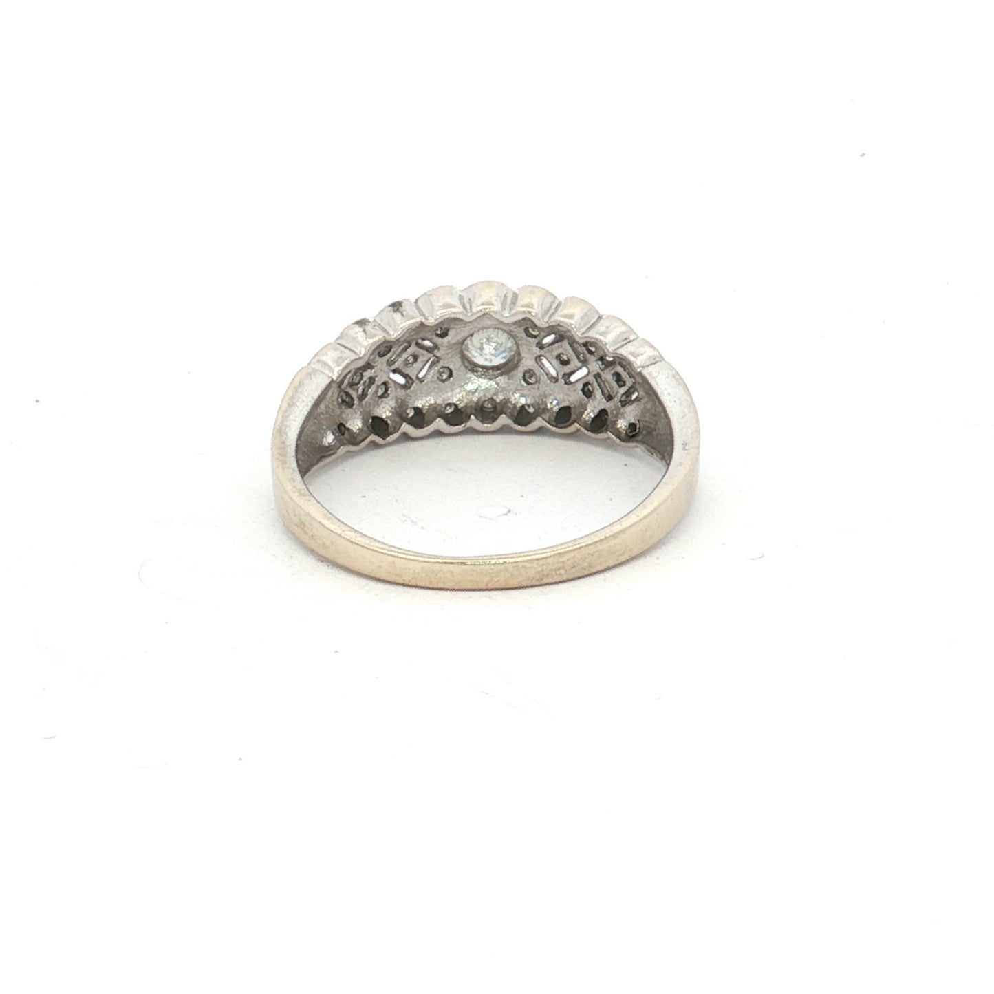White Gold 31-Stone Diamond Ring