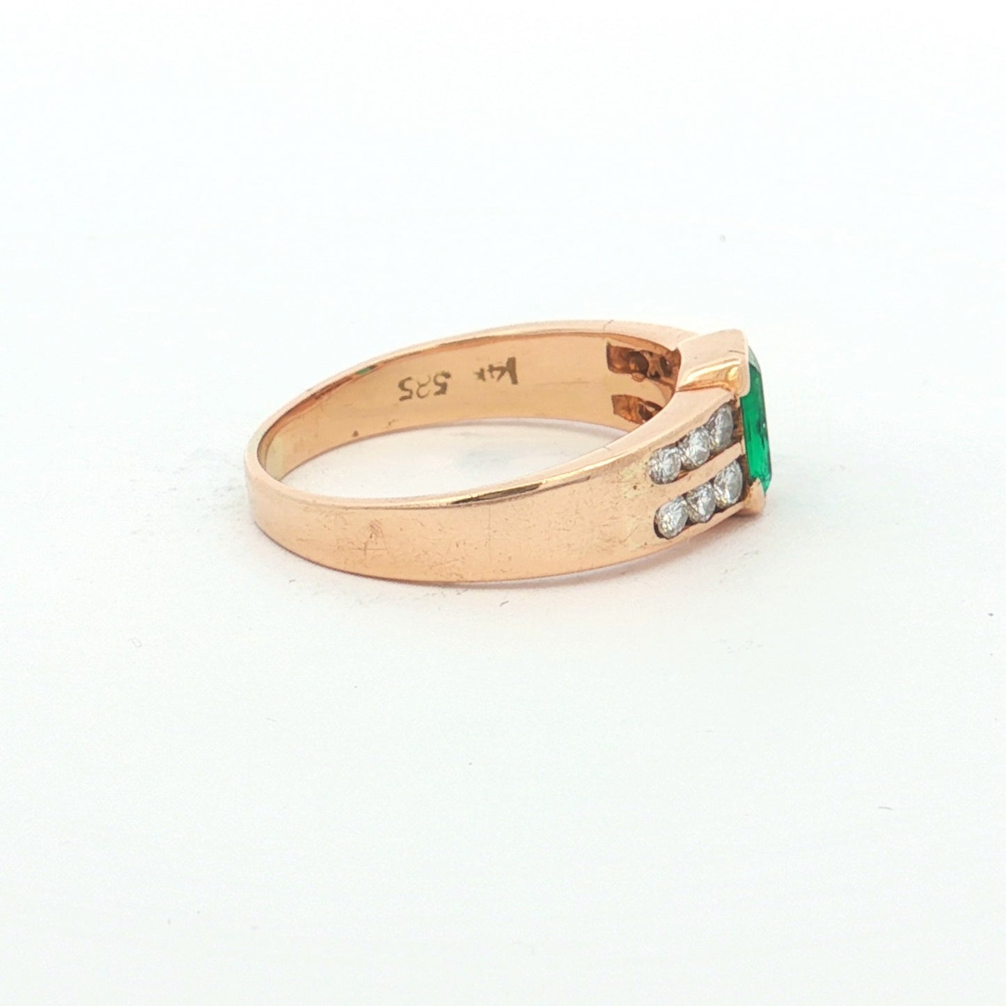 Yellow Gold Emerald & Diamond Ring