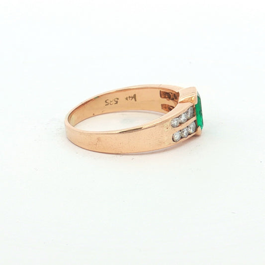 Yellow Gold Emerald & Diamond Ring