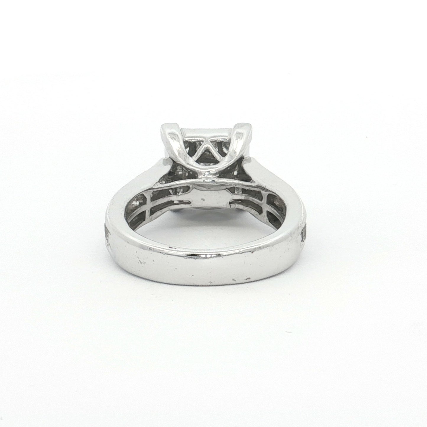 White Gold 2.25ct Princess & Round Brilliant Diamond Engagement Ring