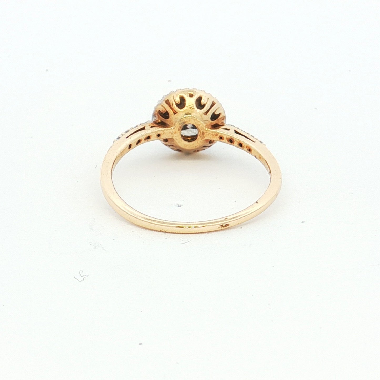 Yellow Gold Round Diamond Cluster Ring