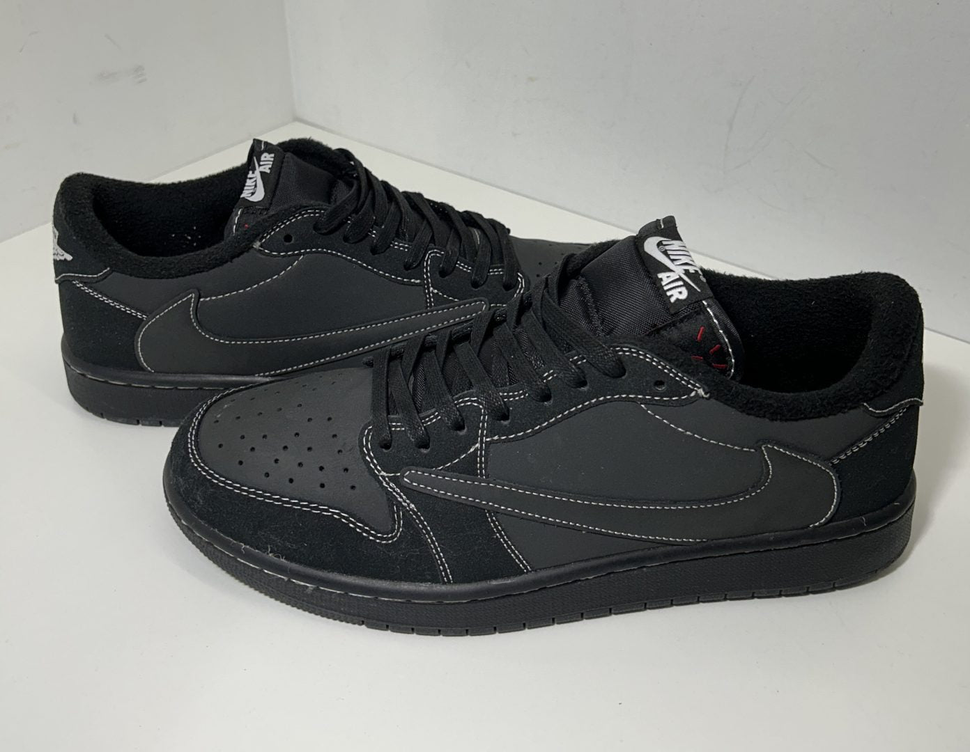Nike X Travis Scott Air Jordan 1 Low OG 'Black Phantom' image 2