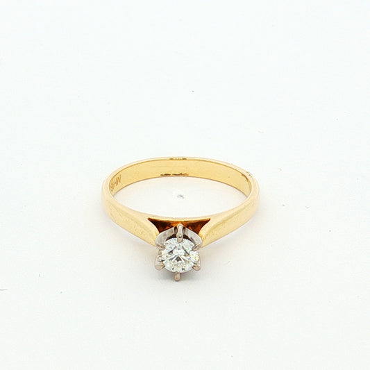 Yellow Gold Solitaire Ring