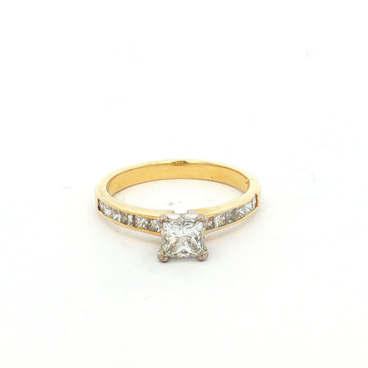 Elegant 0.50ct Princess Cut Yellow & White Gold Diamond Ring