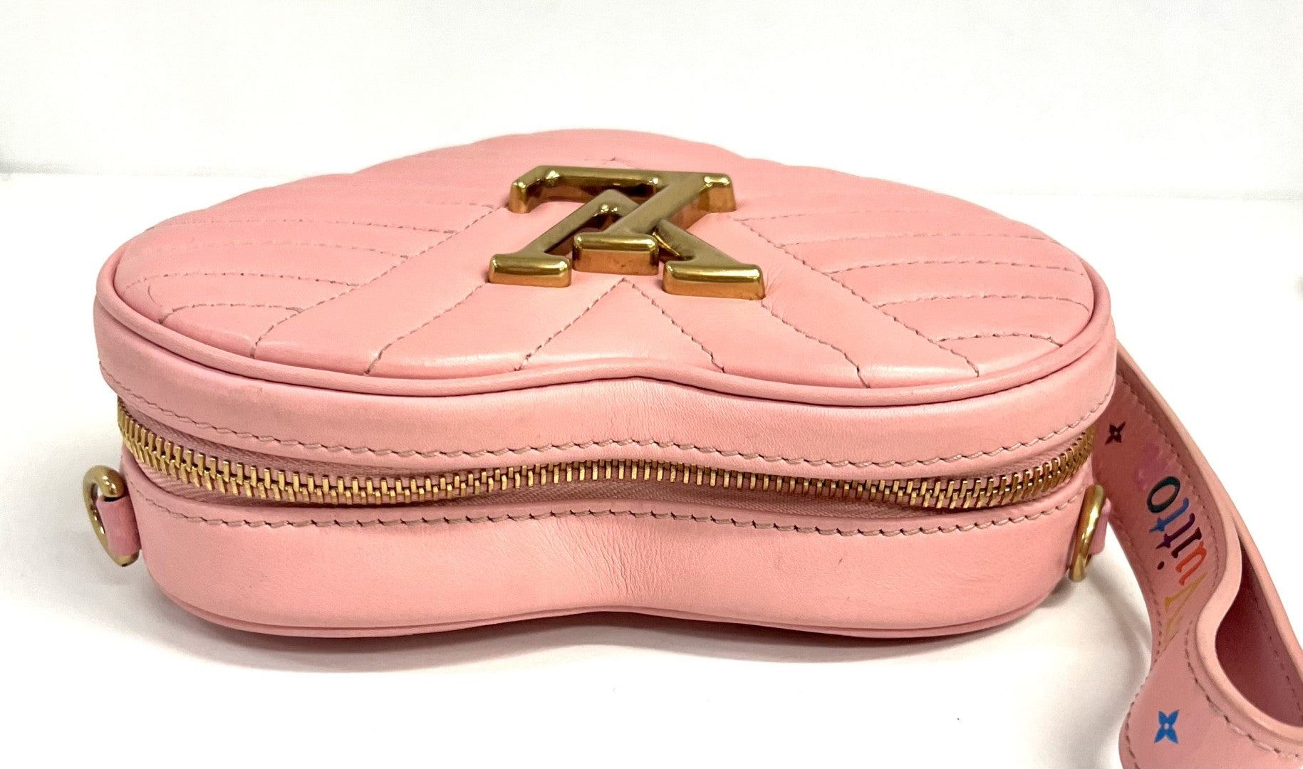 Louis Vuitton Ellipse New Wave Heart Handbag image 3