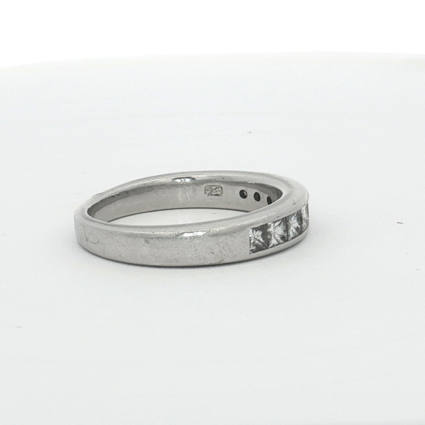 Platinum 0.97ct Princess Diamond Band