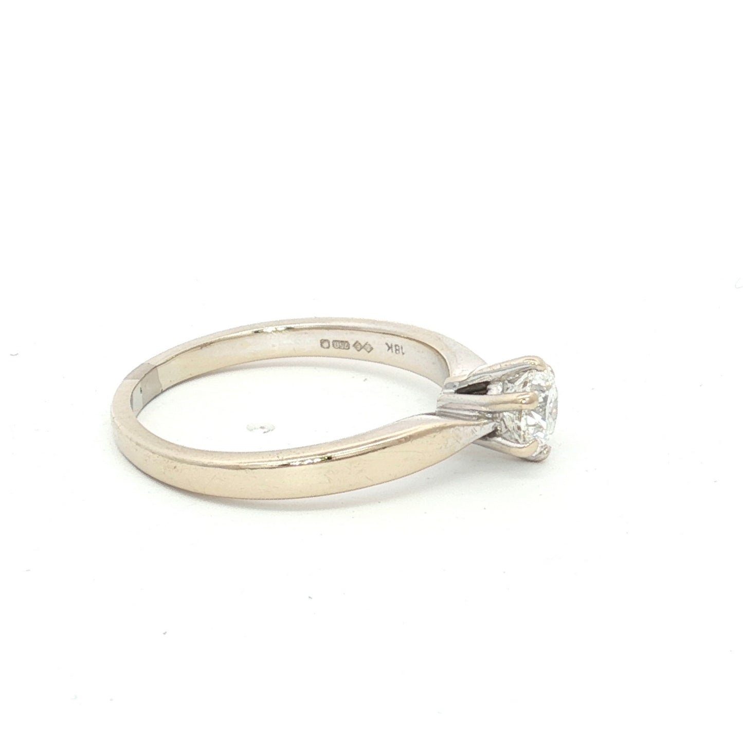 18ct White Gold Diamond Solitaire Ring