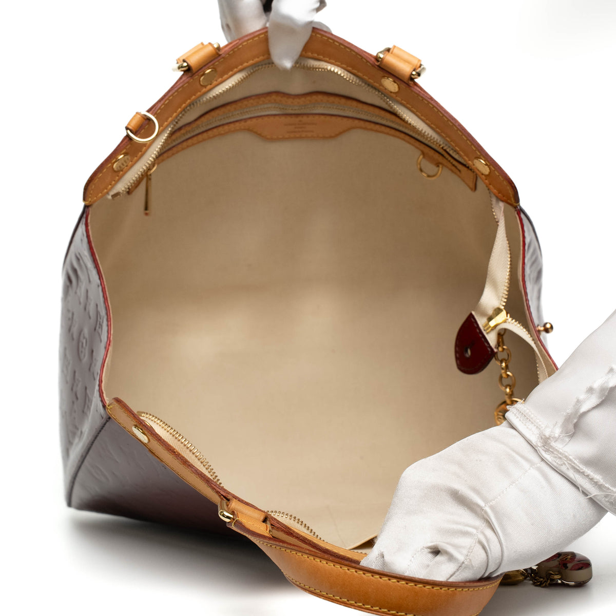 Louis Vuitton Brea MM Burgundy Vernis Bag