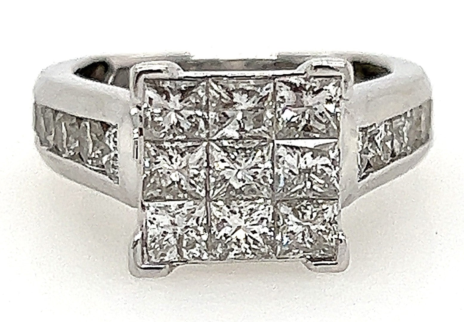 14ct White Gold 2.25cts Diamond Ring image 0