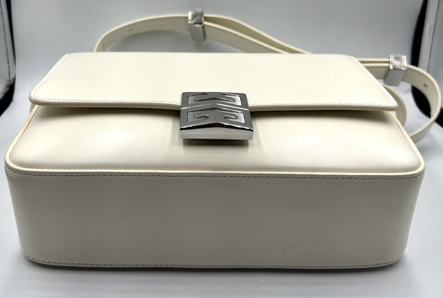 Givenchy 4G Medium Box Leather Crossbody Bag image 2