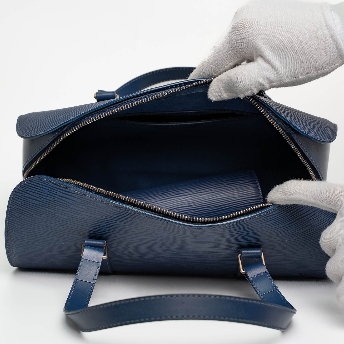 Louis Vuitton Epi Soufflot Myrtille Blue Epi Leather Handbag