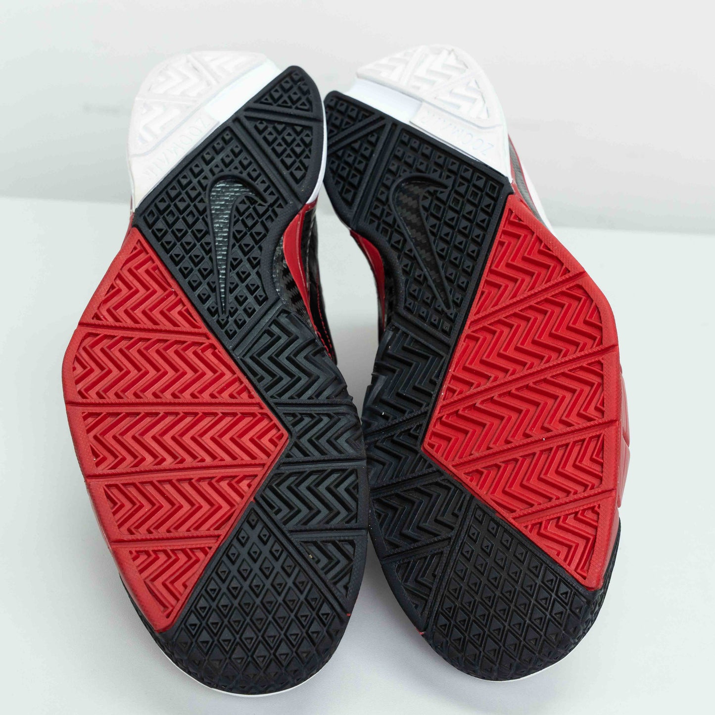 Nike Zoom Kobe 1 Proto Varsity Basketball Sneakers