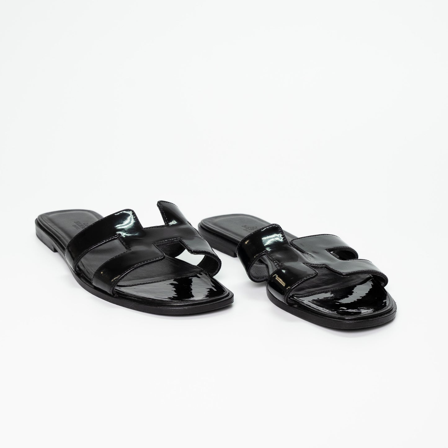 Hermès Black Patent Leather Oran Sandals