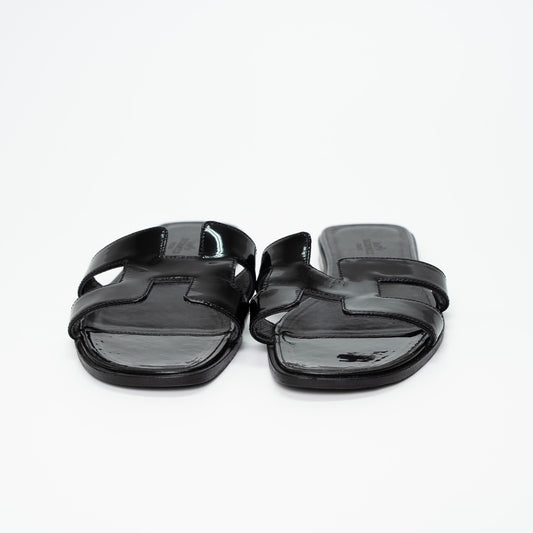 Hermès Black Patent Leather Oran Sandals