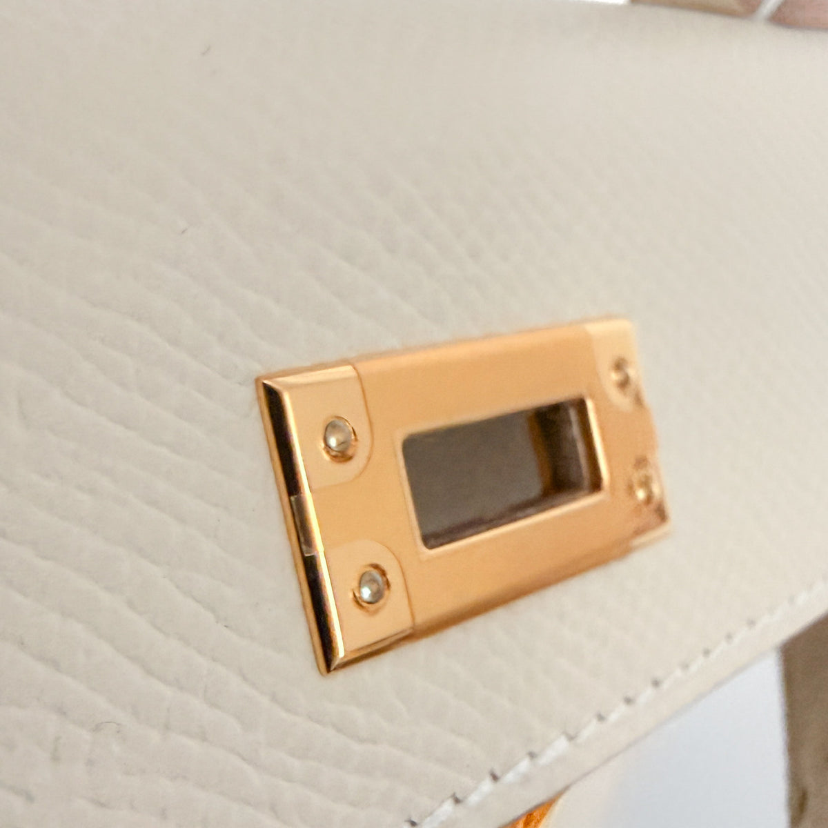 Hermès Kelly Sellier 20 Craie Epsom Handbag