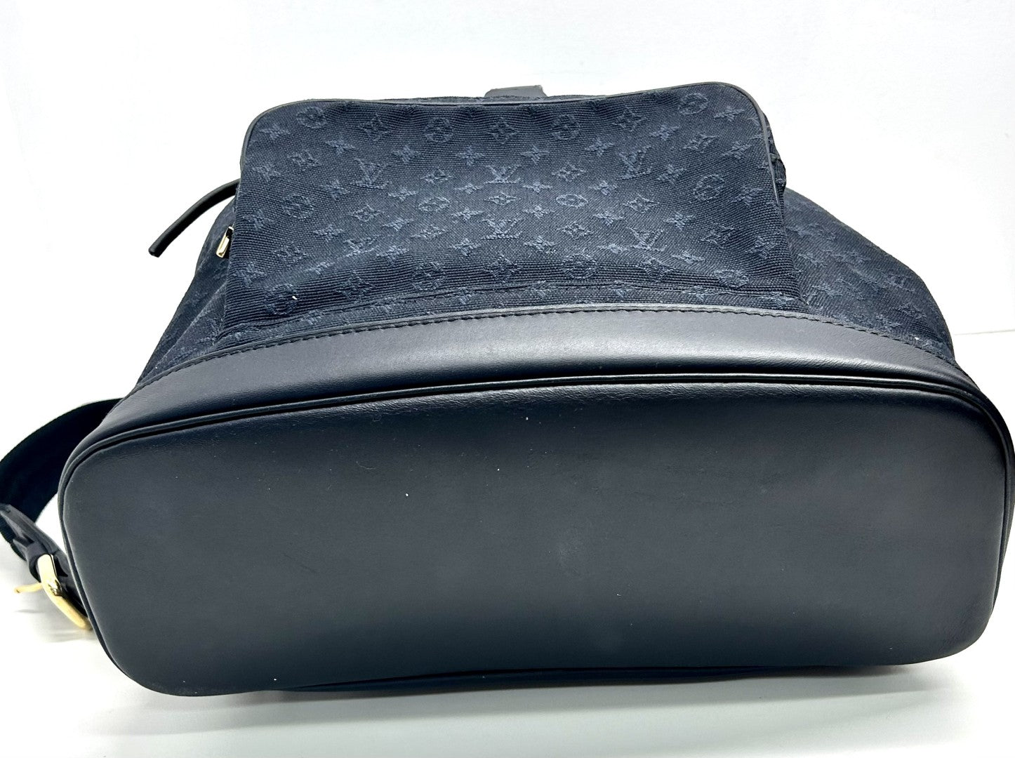 Louis Vuitton Monogram Montsouris Eclipse Navy Backpack image 3